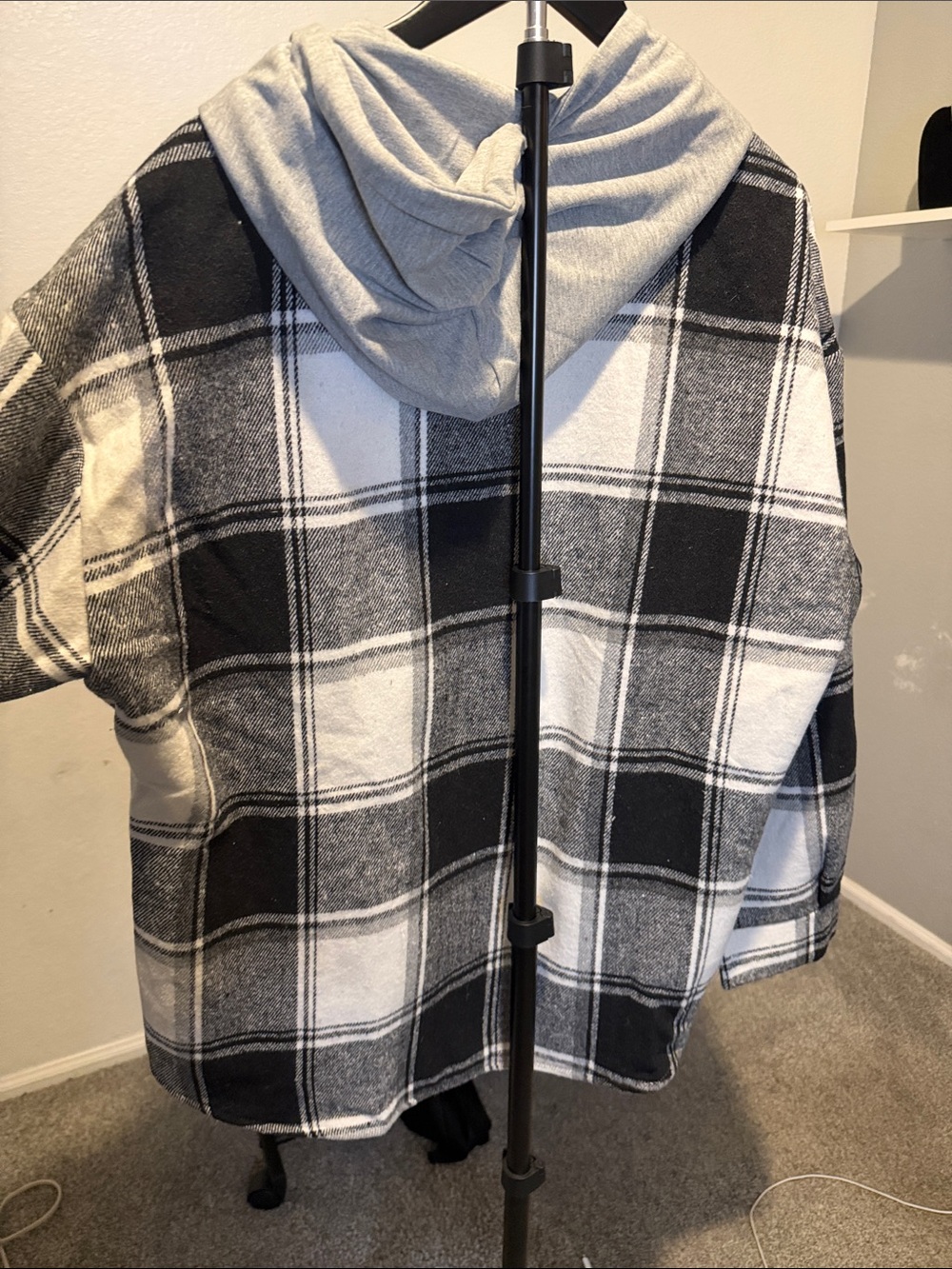 ChicME shacket - Picture 4 of 4